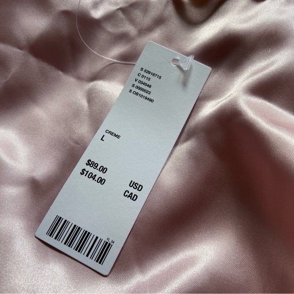 NWT Urban Outfitters Creme Faux Fur Full-Zip Jacket Size L - Picture 6 of 12